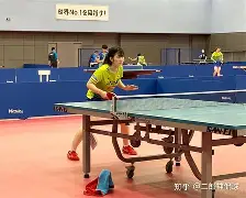 关于斯普瓜切击败对手，稳固领先位置的信息
